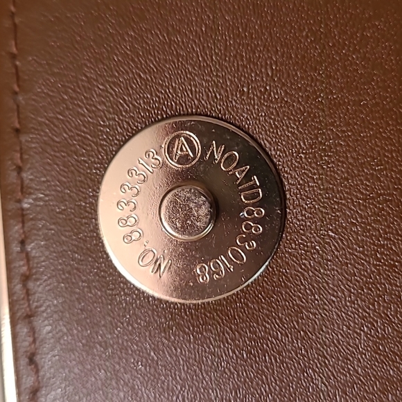 Beautiful Wallet - Picture 4 of 4